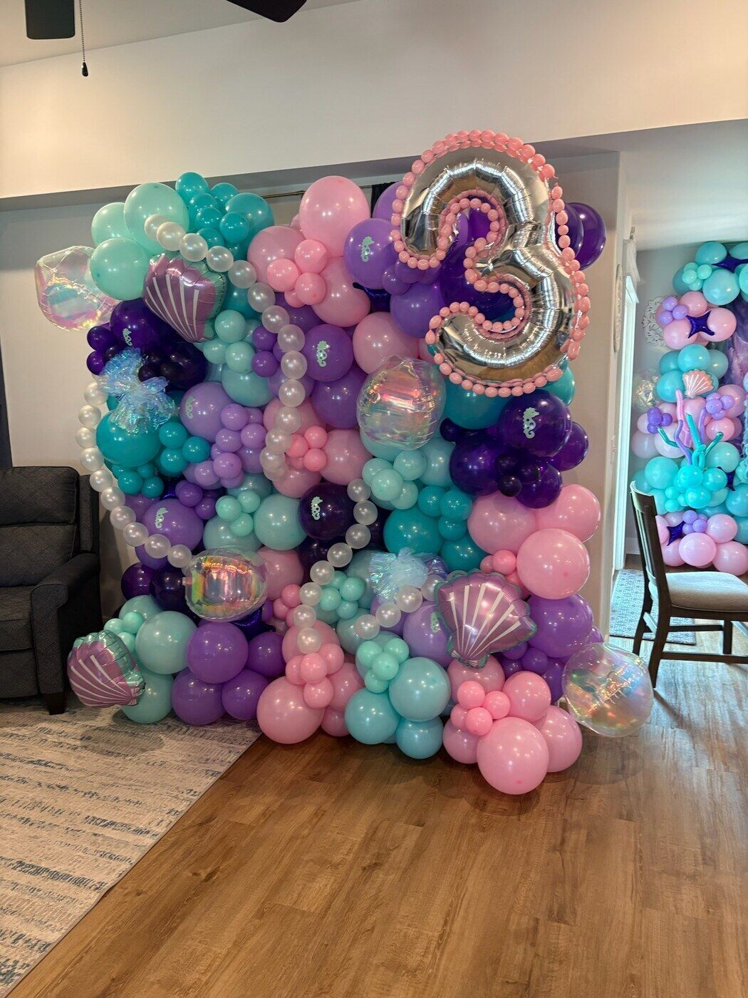 The Arch balloon setup
